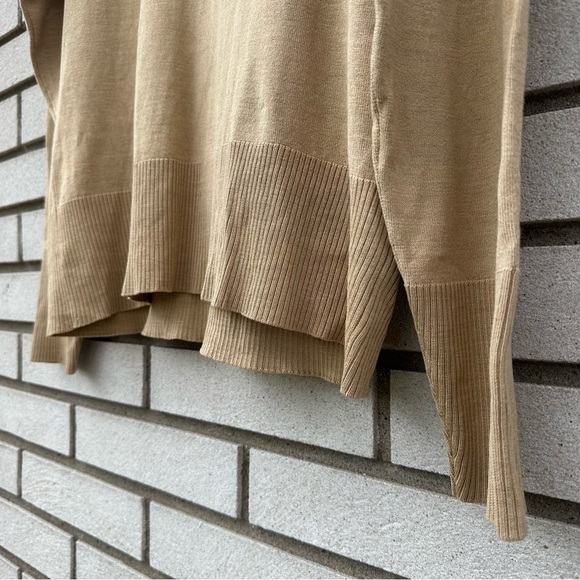 Neiman Marcus Silk Blend Neutral Tan Turtleneck Sweater - Picture 7 of 7